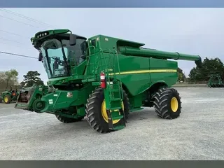 2013 John Deere S680