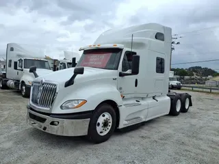 2019 NAVISTAR INTERNATIONAL LT625 SLPR CAB