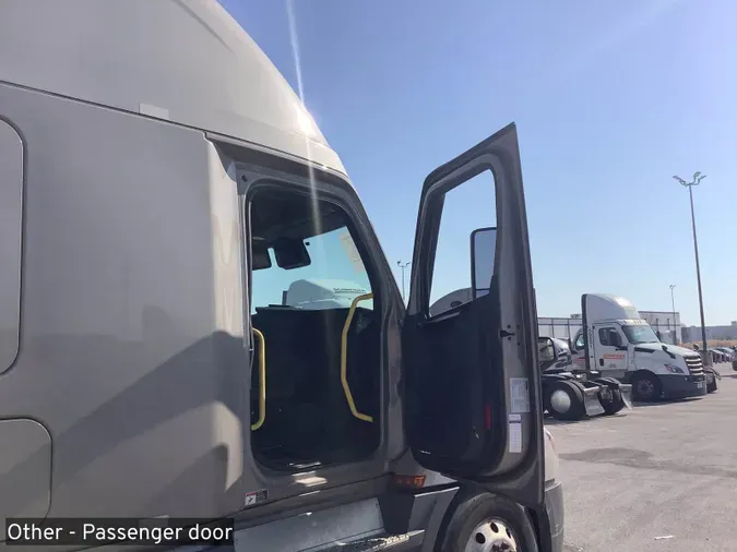 2023 Freightliner Cascadia