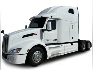 2022 Peterbilt 579