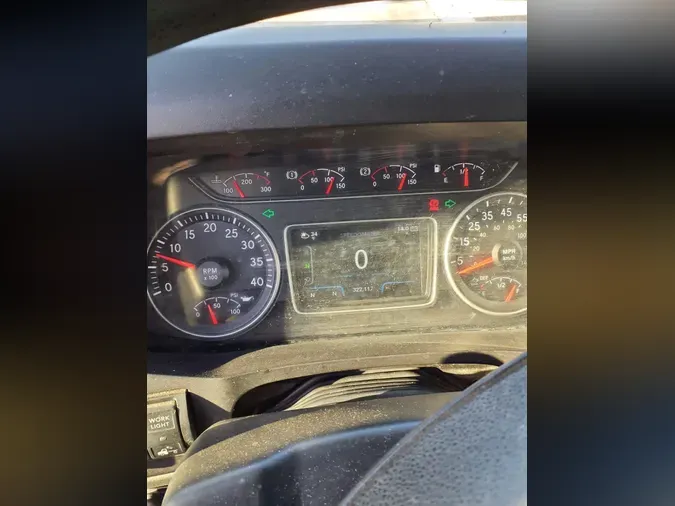 2020 NAVISTAR INTERNATIONAL MV607 (4X2)