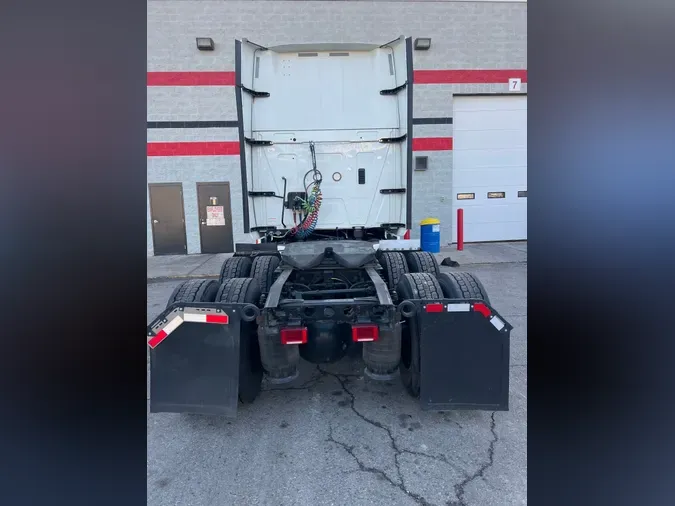 2019 NAVISTAR INTERNATIONAL LT625 SLPR CAB