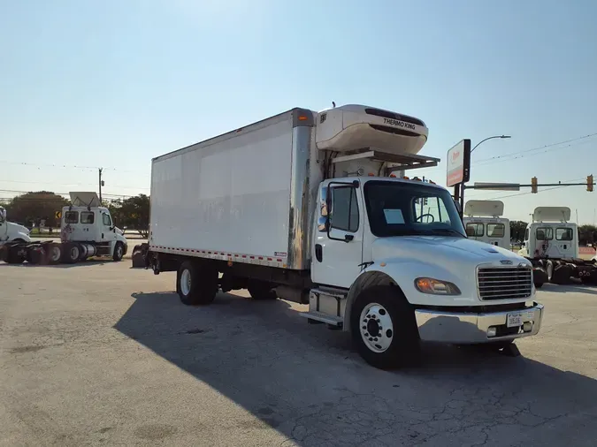 2016 FREIGHTLINER/MERCEDES M2 106