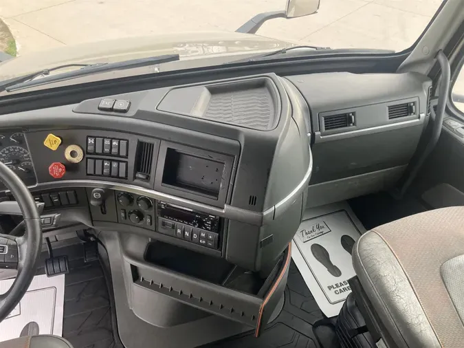 2020 Volvo VN