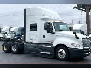 2022 INT LT625 6x4