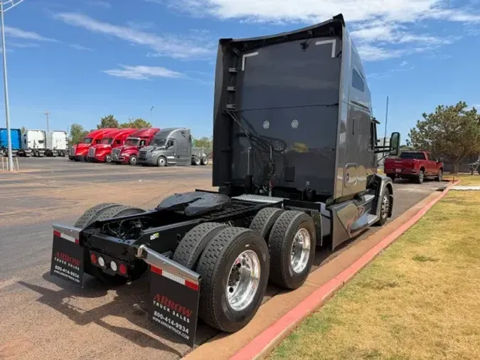 2023 KENWORTH T68063a35d7d93a2de132e8ae47a26649330