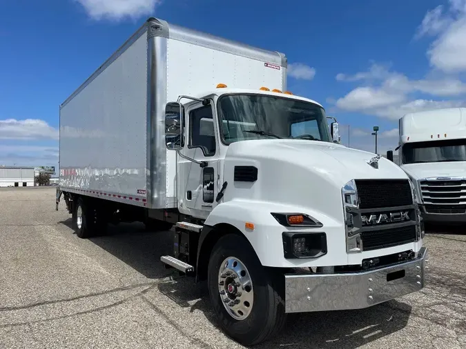 2026 MACK MD MD6