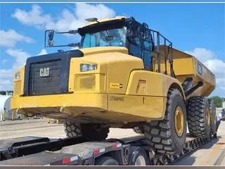 2019 CATERPILLAR 745