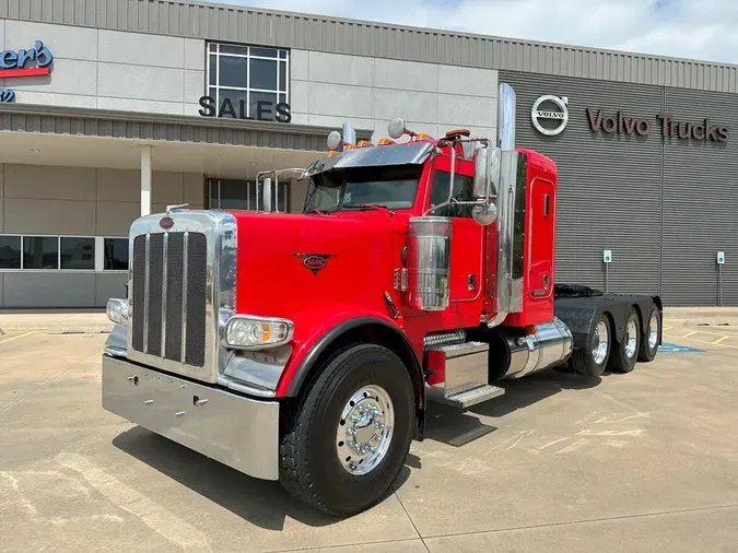 2017 PETERBILT 38963a652a0e24415f71b12a2821fc6d78c