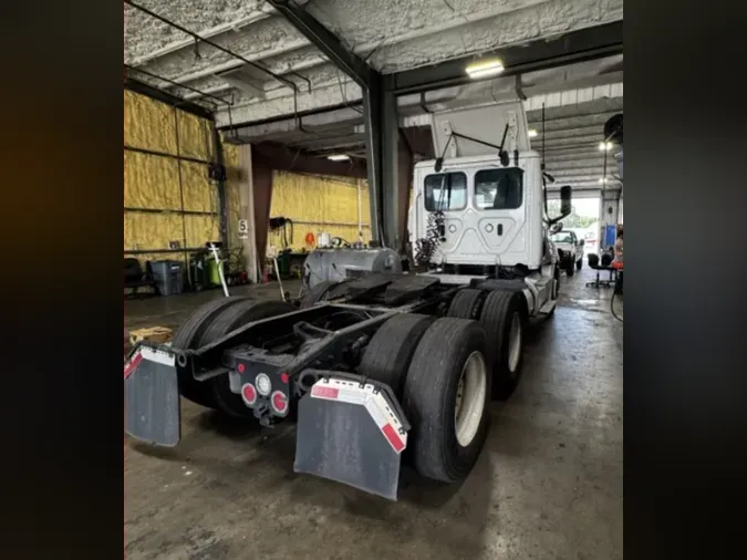 2019 FREIGHTLINER NEW CASCADIA PX12664