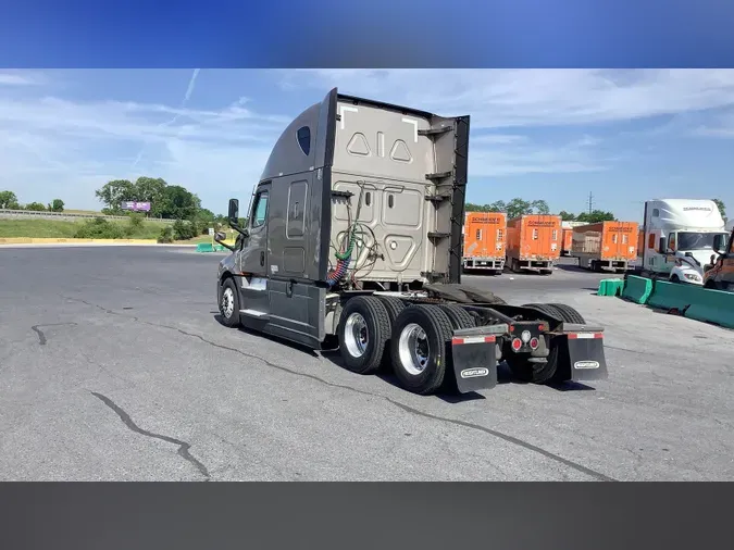 2024 Freightliner Cascadia 126