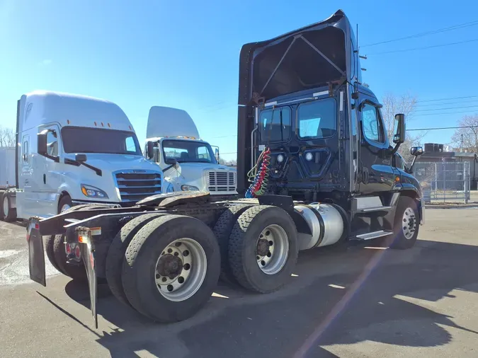 2018 FREIGHTLINER/MERCEDES CASCADIA 125