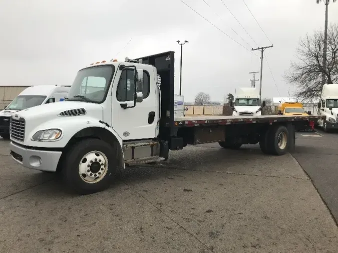 2017 FREIGHTLINER M2