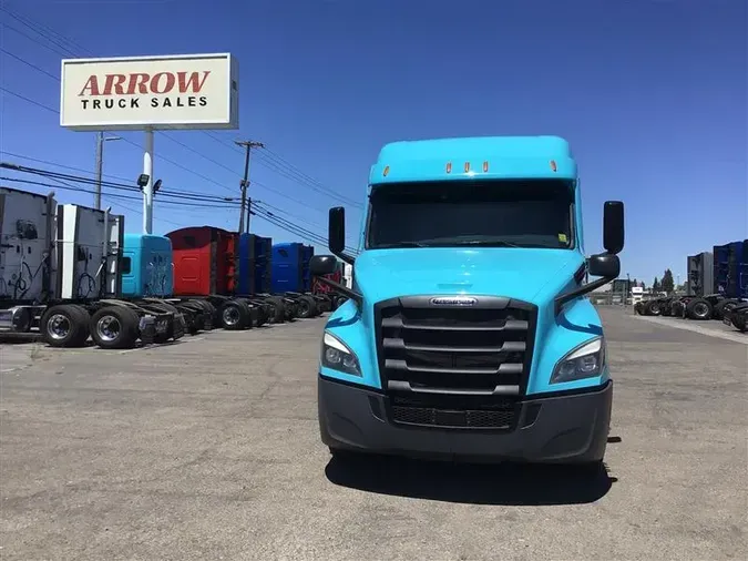 2021 FREIGHTLINER CASCADIA63b0bab99a5a5b1aee96131c1a48beca