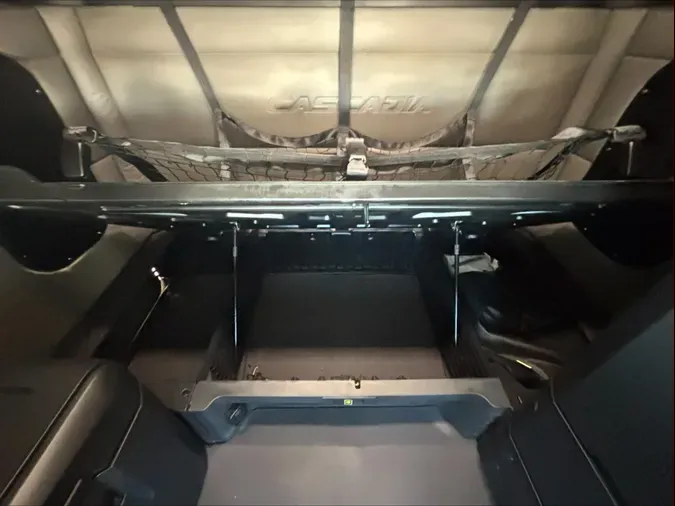 2020 Freightliner Cascadia 126