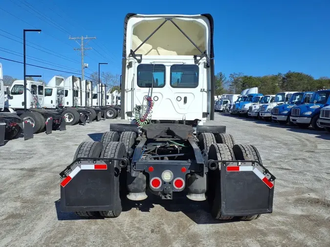 2020 FREIGHTLINER/MERCEDES NEW CASCADIA PX12664