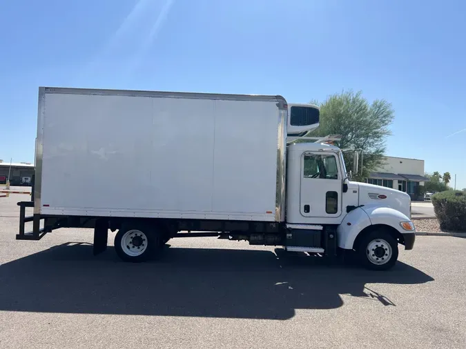 2018 Peterbilt 325