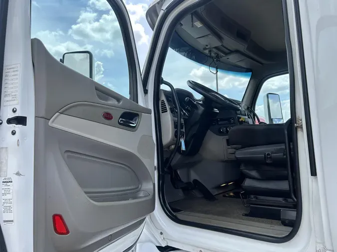 2020 Peterbilt 567