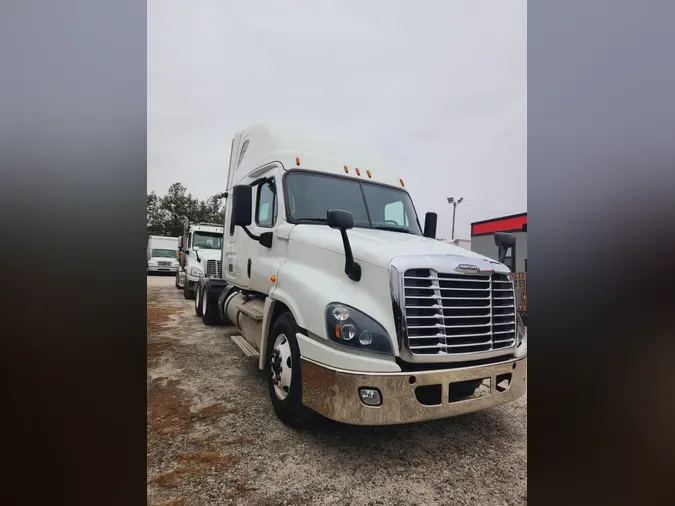 2017 FREIGHTLINER/MERCEDES CASCADIA 125