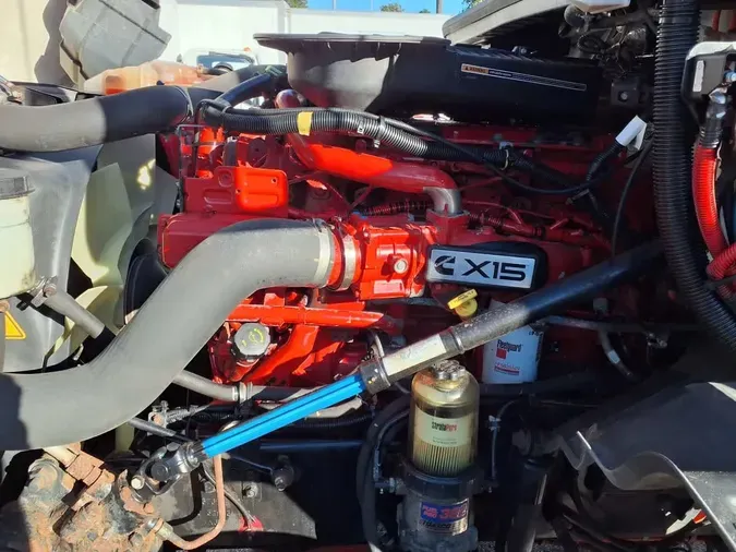 2021 NAVISTAR INTERNATIONAL LT625 DAYCAB S/A