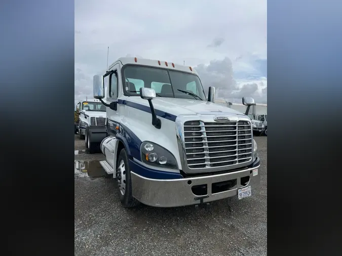 2018 FREIGHTLINER/MERCEDES CASCADIA 125