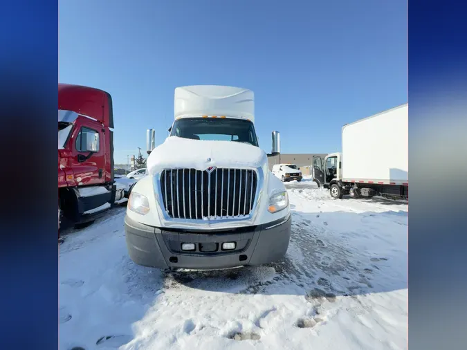 2019 NAVISTAR INTERNATIONAL LT625 DAYCAB T/A