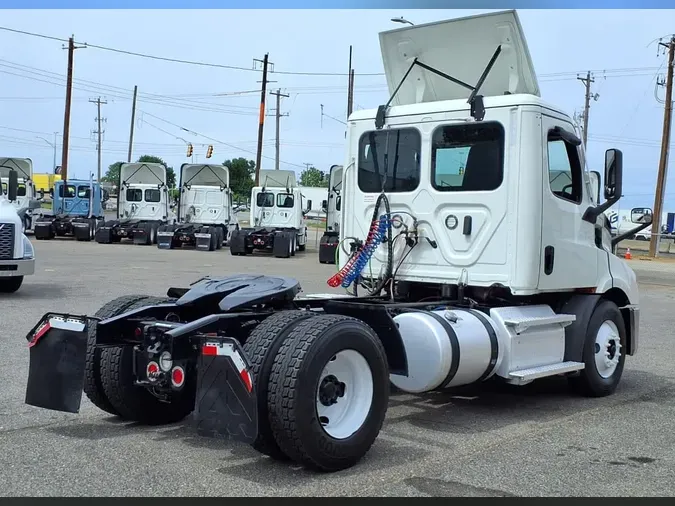 2020 FREIGHTLINER/MERCEDES NEW CASCADIA 11663bf63eb714d967f309f5504c9c11575