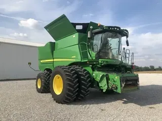 2016 John Deere S690