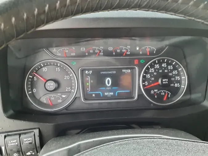 2019 NAVISTAR INTERNATIONAL LT625 SLPR CAB
