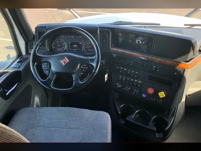 2021 INT LT625 6x4