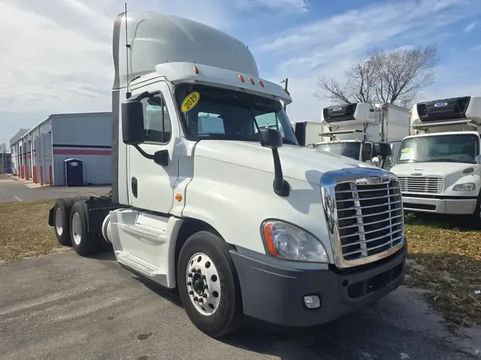 2019 FREIGHTLINER/MERCEDES CASCADIA 12563c290d27a0124739328f878ffe6922c