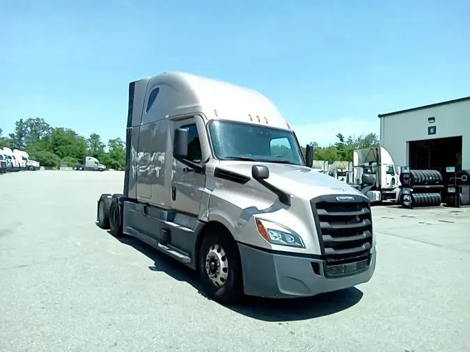 2022 Freightliner Cascadia 12663c5d0bf805dc2291a68452d51730bf8