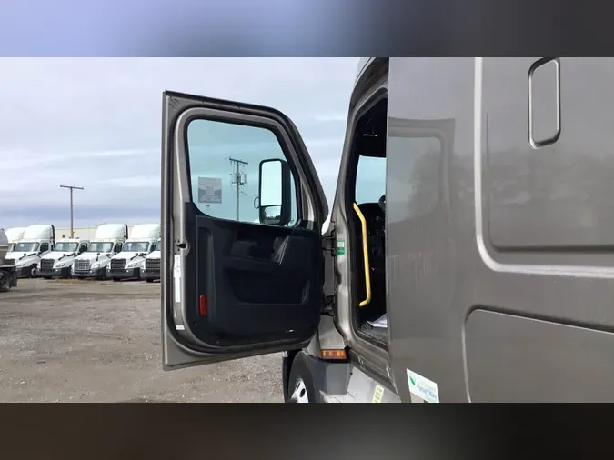 2023 Freightliner Cascadia 12663c86e4f6254ea35069e28629c20578f