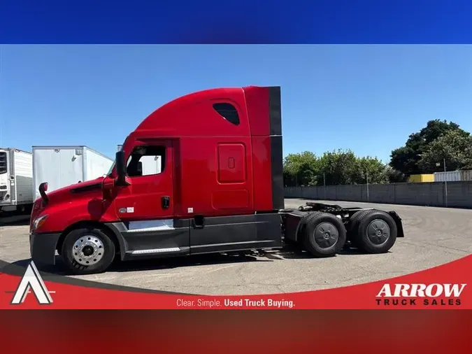 2022 FREIGHTLINER CA126