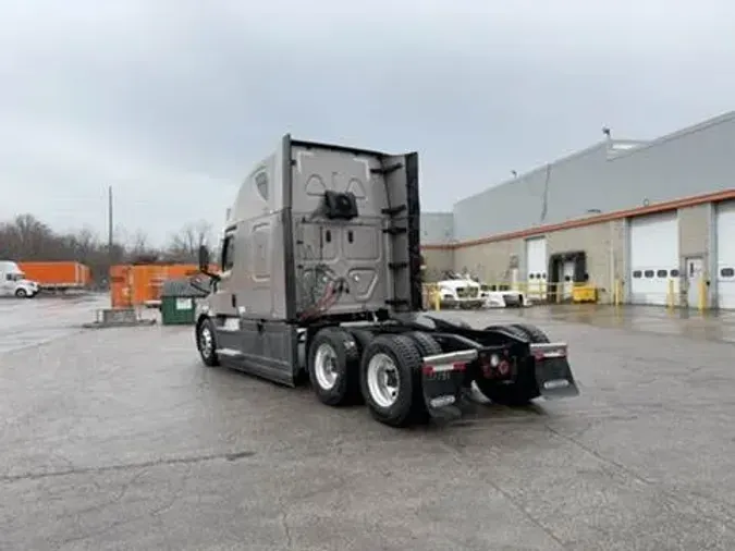 2021 Freightliner Cascadia