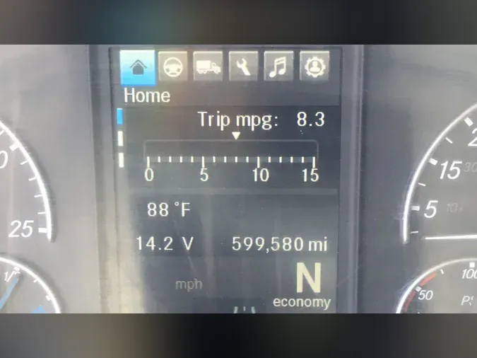 2020 Freightliner Cascadia 126