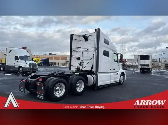 2021 VOLVO VNL64T760