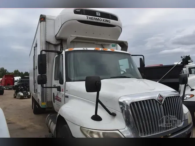 2014 INTERNATIONAL DURASTAR 4300