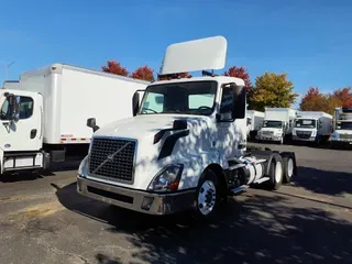 2018 VOLVO VNL64TRACTOR