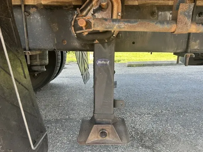 2018 Freightliner M2 106