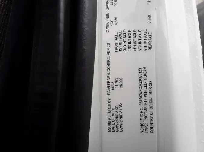 2019 FREIGHTLINER/MERCEDES M2 106