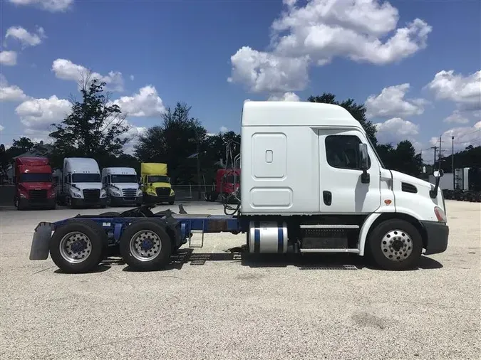 2019 FREIGHTLINER CASCADIA