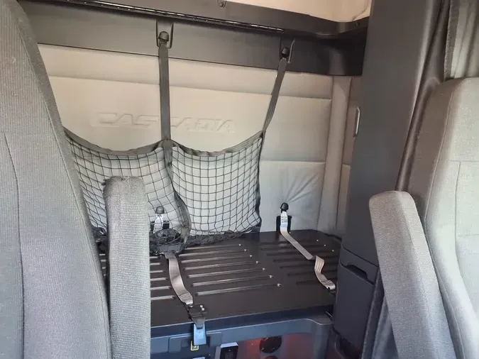2019 FREIGHTLINER NEW CASCADIA PX12664