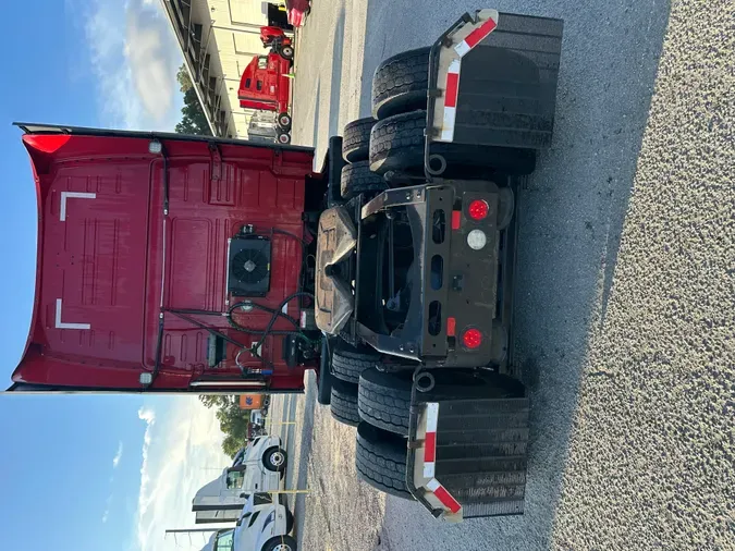 2019 Volvo VNL64T860