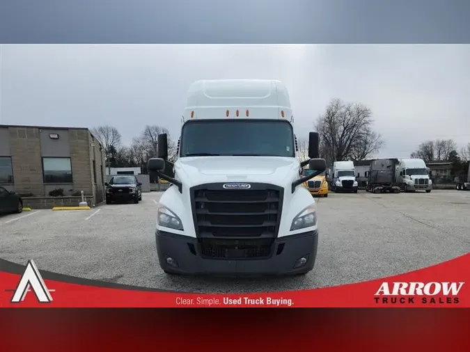 2020 FREIGHTLINER CA126