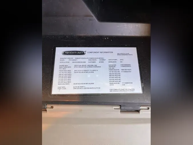 2020 Freightliner Cascadia