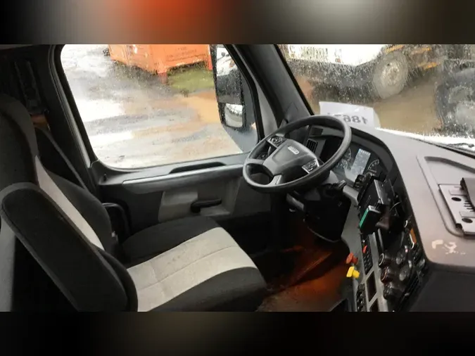 2019 Freightliner Cascadia