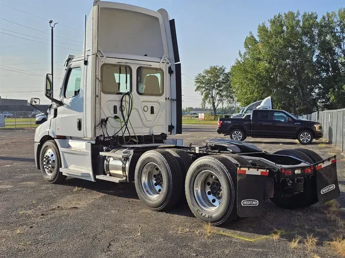 2025 Freightliner PE116DC