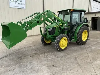 2018 John Deere 5065E