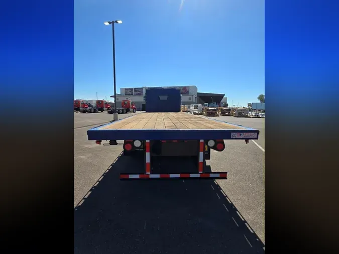 2021 Peterbilt 337